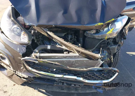 2022 Kia Sportage Lx z USA, uszkodzony, nr VIN KNDPMCAC5N7027500